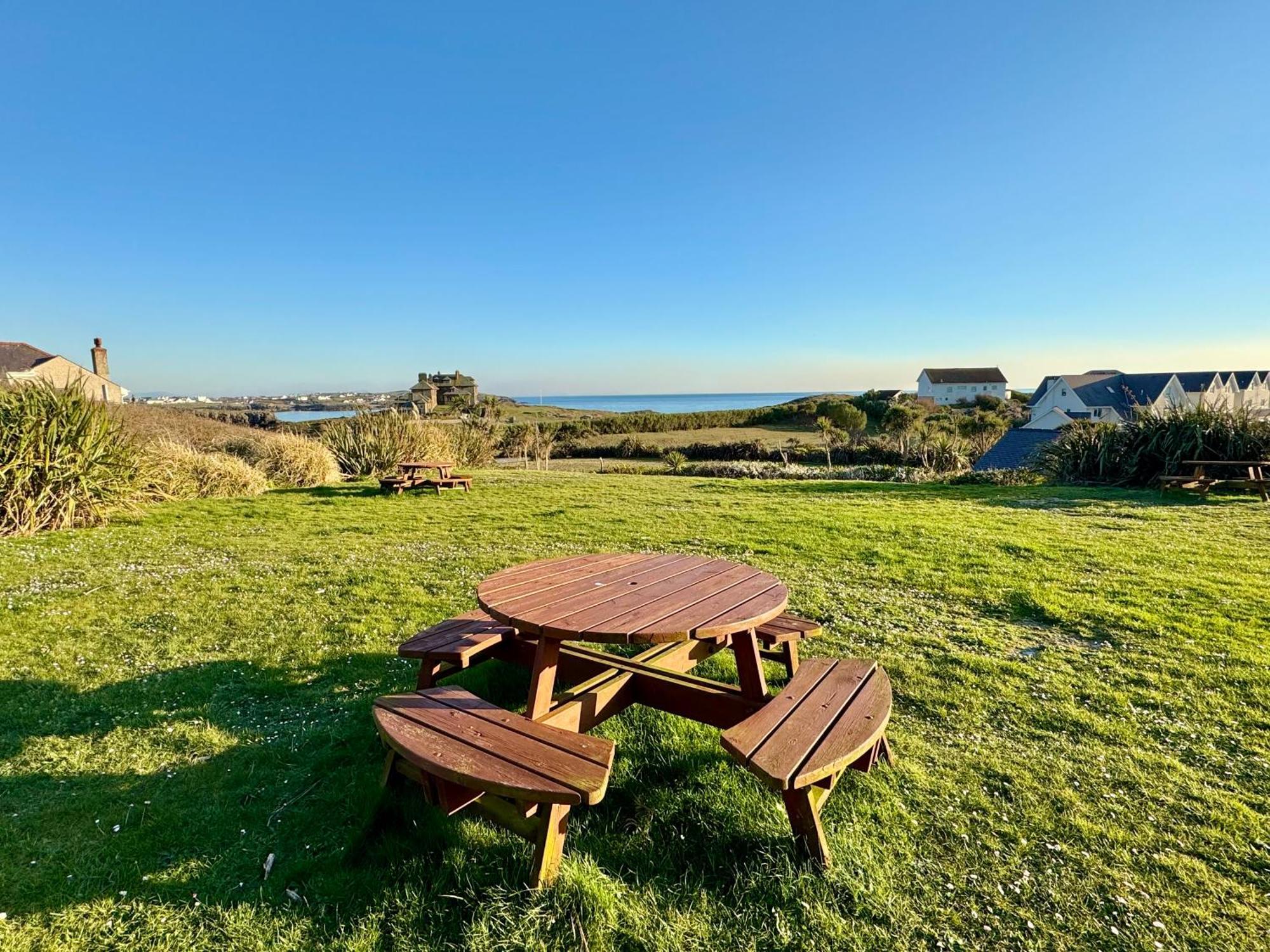 Lagoon View - Sea View- Pet Friendly - 2 Bed Apt - En-Suite Trearddur Buitenkant foto