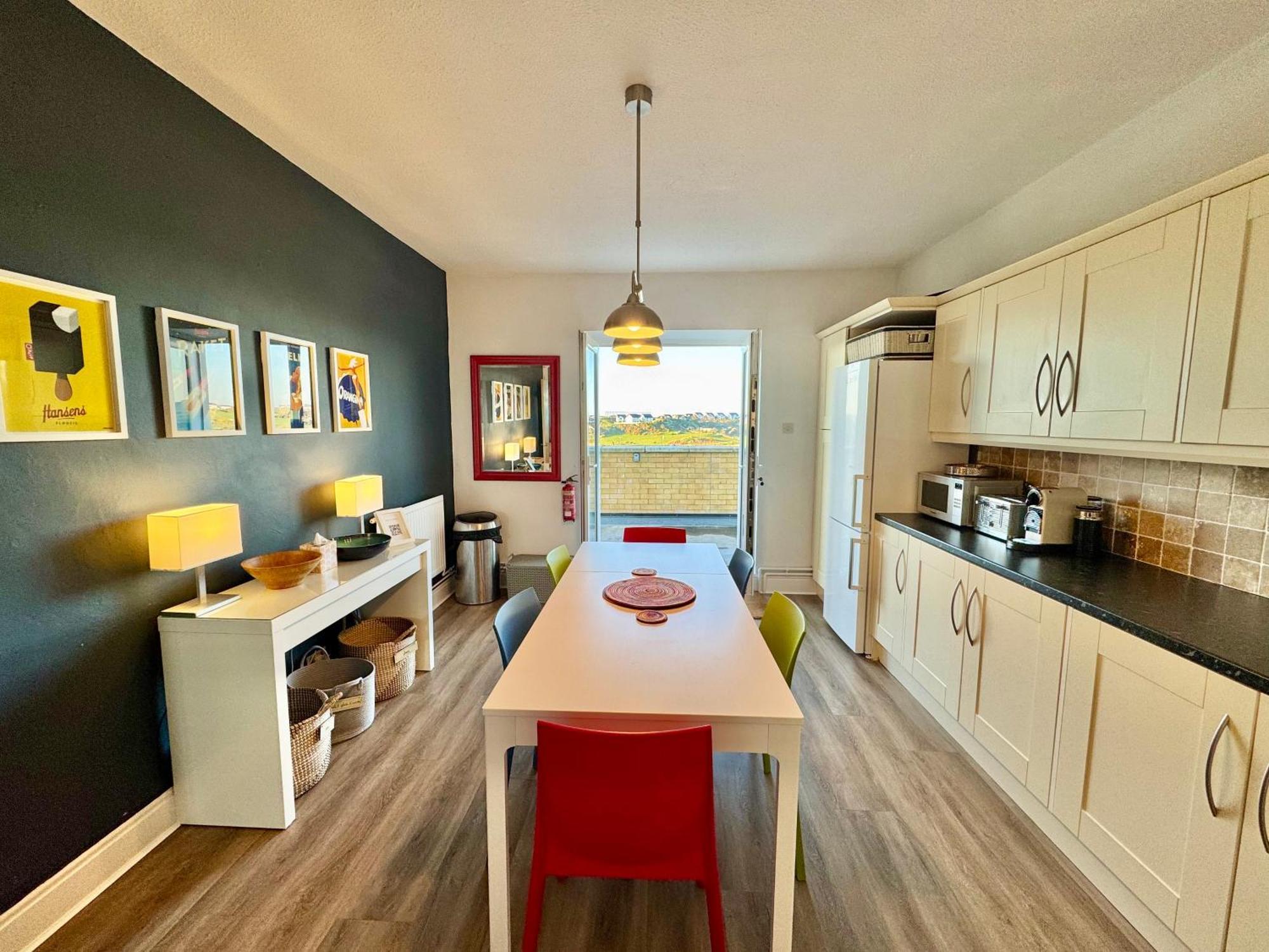 Lagoon View - Sea View- Pet Friendly - 2 Bed Apt - En-Suite Trearddur Buitenkant foto