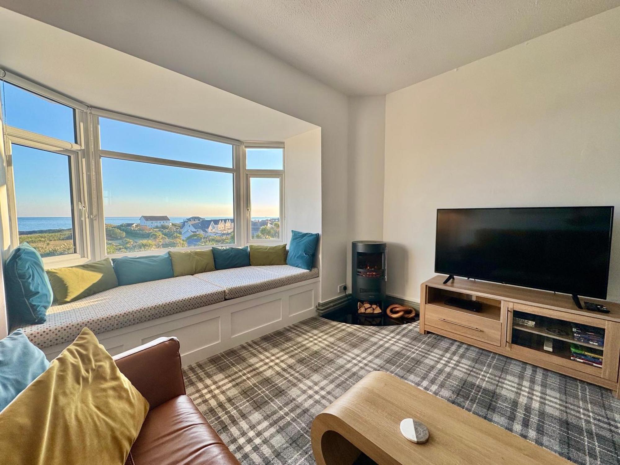 Lagoon View - Sea View- Pet Friendly - 2 Bed Apt - En-Suite Trearddur Buitenkant foto
